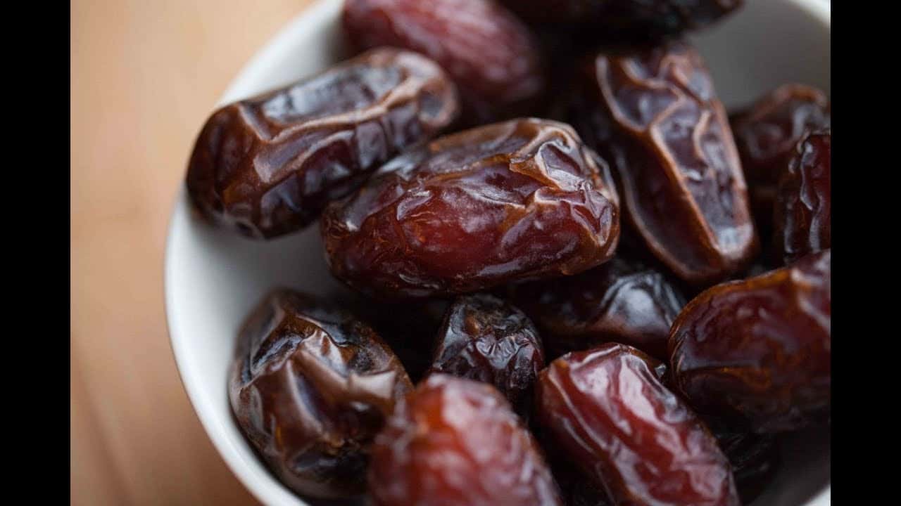 تصویر 1 از قیمت خرما پیارم رویال + خرید باور نکردنی